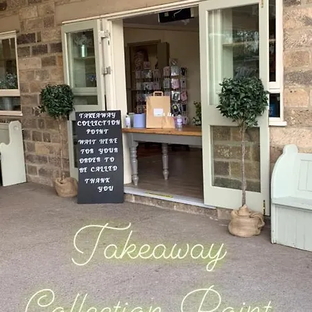Hassop Station Apartment On The Monsal Trail Bakewell Exterior foto