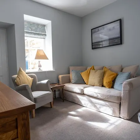 Hassop Station Apartment On The Monsal Trail Bakewell Exterior foto