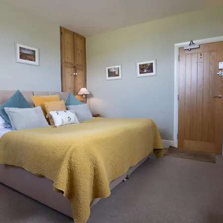 Hassop Station Apartment On The Monsal Trail Bakewell Exterior foto